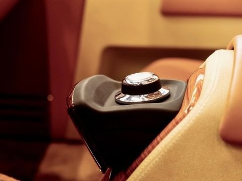 Used 2010 Rolls-Royce Phantom Sedan image 30