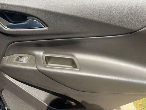 Used 2020 Chevrolet Equinox LT FWD image 38