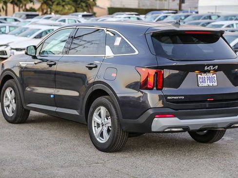 New 2026 Kia Sorento LX FWD image 14
