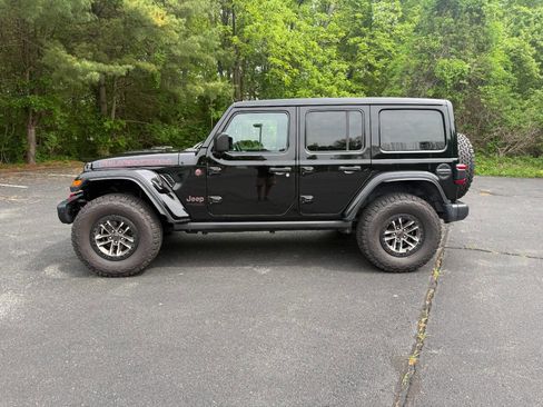 Used 2020 Jeep Wrangler Unlimited Rubicon AWD/4WD image 4
