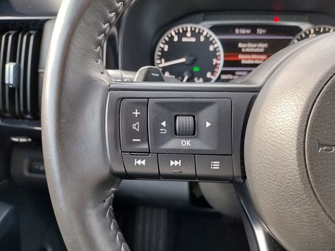 Used 2025 Nissan Pathfinder SV FWD image 25