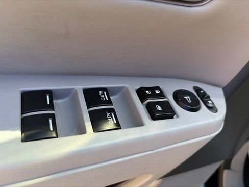 Used 2015 Honda Pilot EX-L image 12