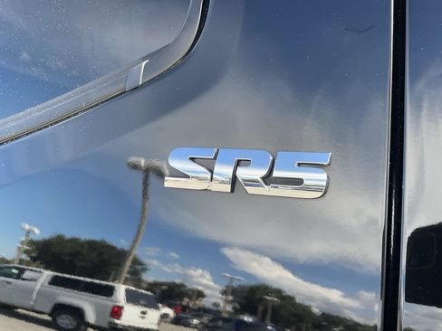 Used 2023 Toyota Tacoma SR5 RWD image 9