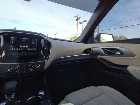 Certified 2023 Chevrolet Traverse LS image 3