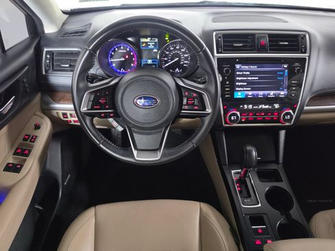 Used 2018 Subaru Outback 2.5i Limited AWD/4WD image 32