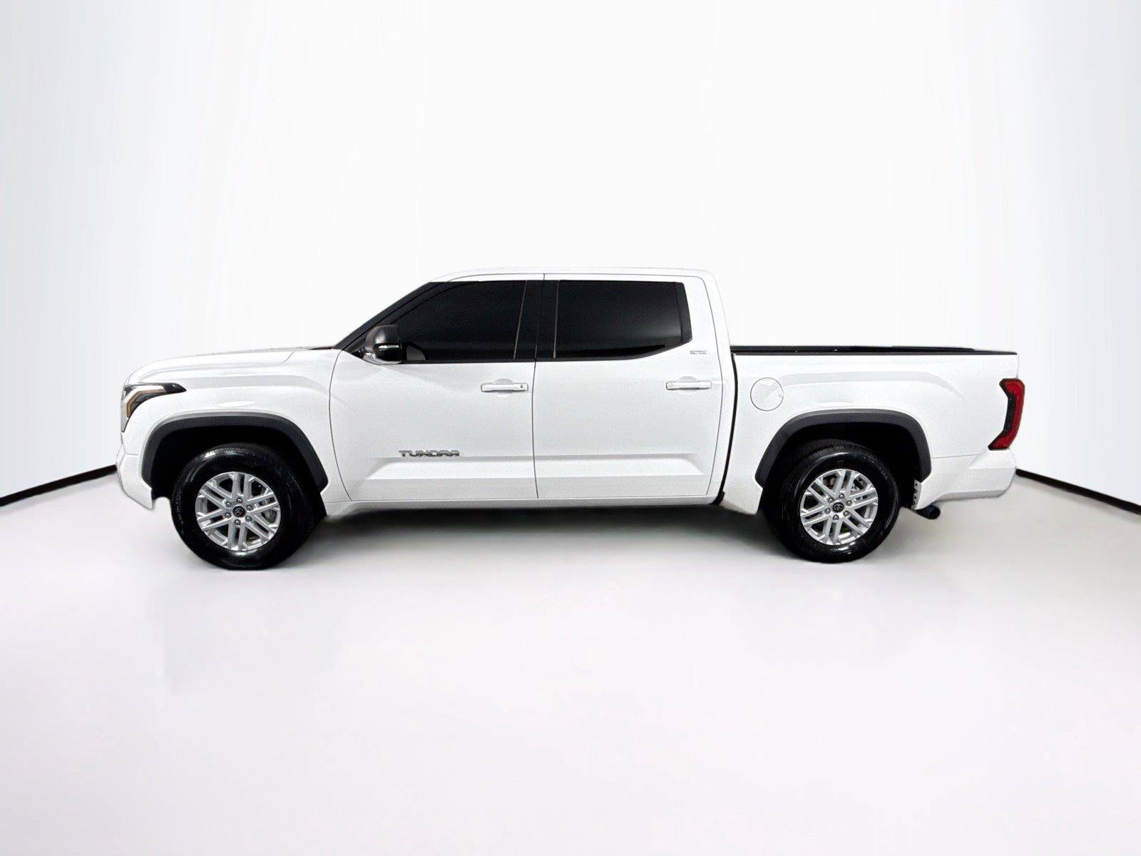 Used 2023 Toyota Tundra SR5 w/ SR5 Premium Package RWD image 9