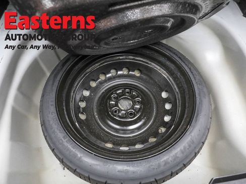 Used 2024 Toyota Corolla LE image 21