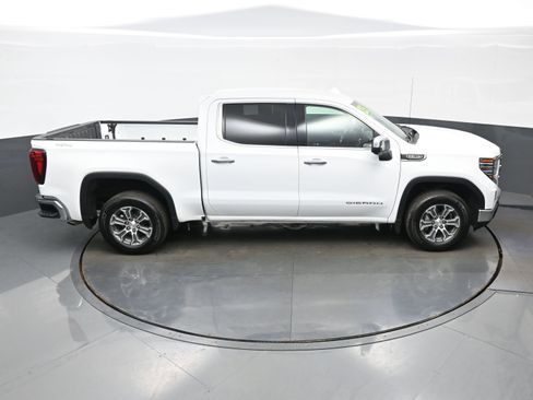 Used 2025 GMC Sierra 1500 SLT AWD/4WD image 38