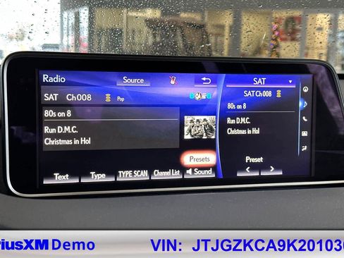 Used 2019 Lexus RX 350L w/ Premium Package image 35