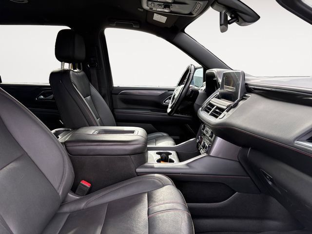 Used 2022 Chevrolet Suburban RST w/ Luxury Package AWD/4WD image 15