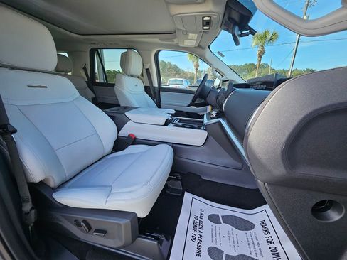 New 2026 Ford Expedition Platinum w/ Driver's Package AWD/4WD image 32