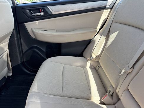 Used 2015 Subaru Legacy 2.5i Premium AWD/4WD image 17