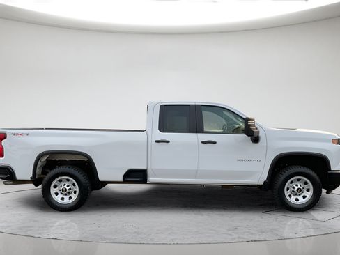 Used 2024 Chevrolet Silverado 3500 W/T w/ WT Convenience Package AWD/4WD image 2
