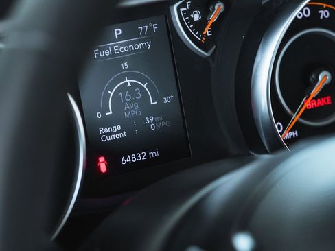 Used 2023 Jeep Wrangler Sport S image 24