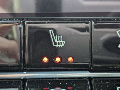 Used 2025 Chevrolet Colorado LT w/ Advanced Trailering Package image 24