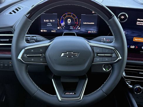 New 2026 Chevrolet Traverse Z71 w/ Enhanced Driving Package image 12