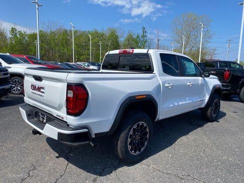 New 2026 GMC Canyon AT4 AWD/4WD image 5