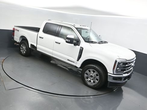 Used 2025 Ford F250 Lariat w/ Lariat Ultimate Package image 36