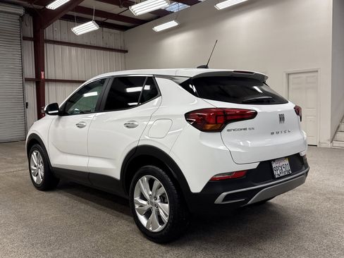 Used 2025 Buick Encore GX Preferred image 16