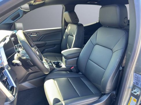 New 2026 GMC Canyon Elevation w/ Convenience Package image 14