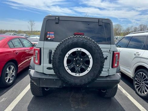 Used 2023 Ford Bronco Badlands w/ Sasquatch Package image 3