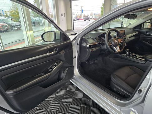 Used 2023 Nissan Altima 2.5 SV image 20