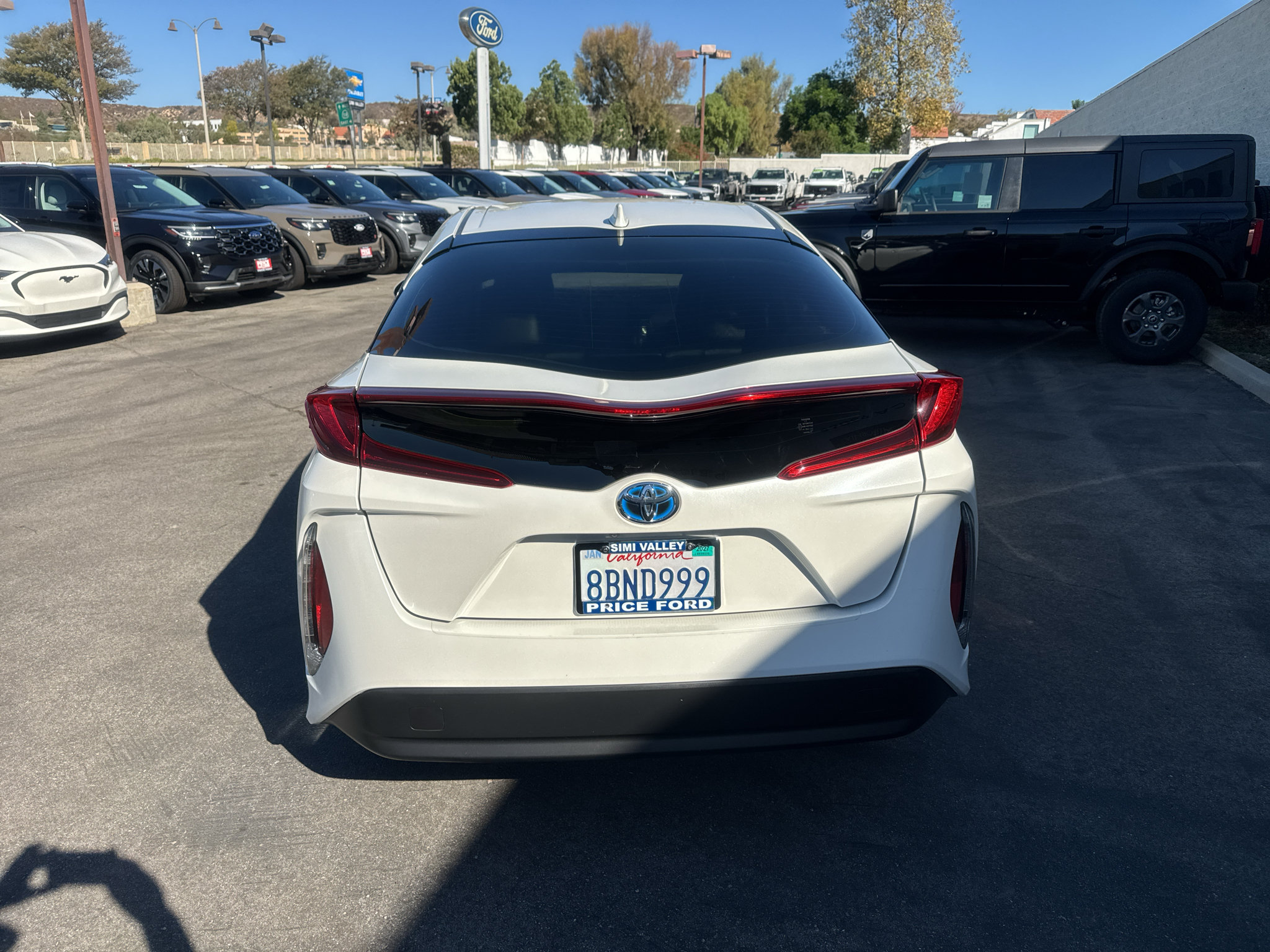 Used 2017 Toyota Prius Prime Premium FWD image 3