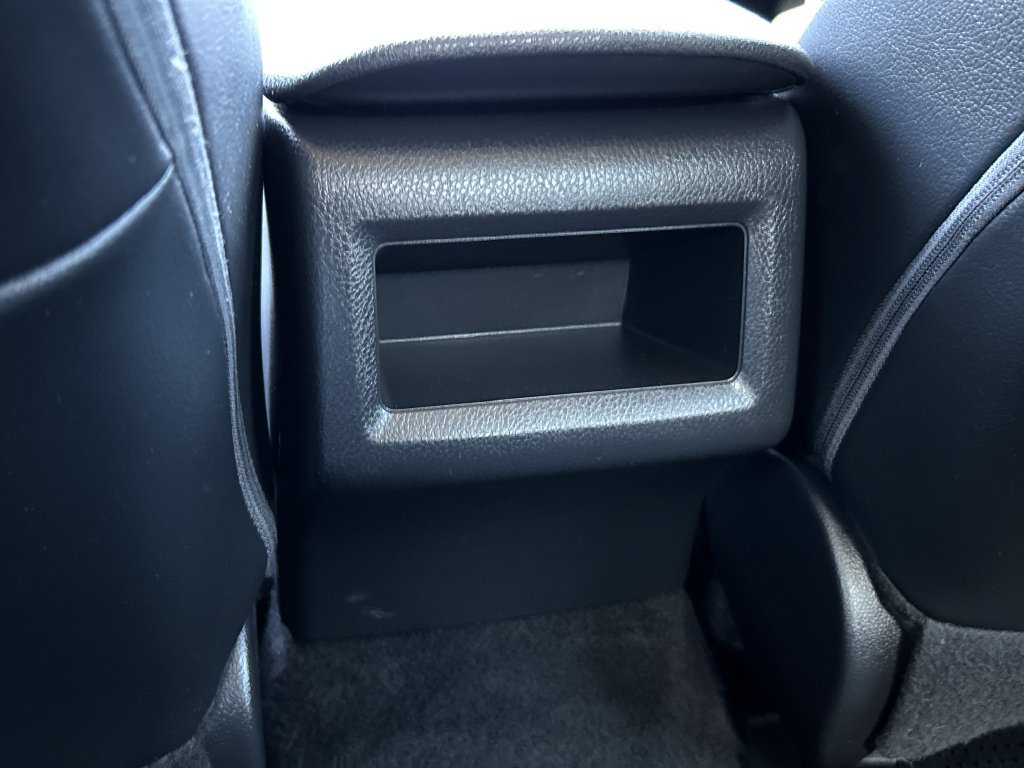 Used 2021 Toyota Camry SE FWD image 19
