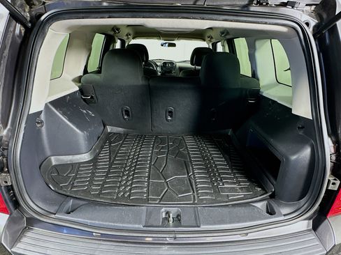Used 2015 Jeep Patriot Latitude AWD/4WD image 25