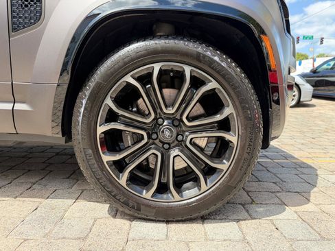 Used 2025 Land Rover Defender 110 AWD/4WD image 60