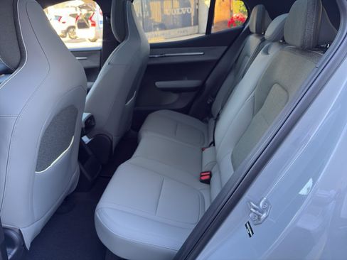 New 2026 Volvo EX30 Cross Country Ultra image 8