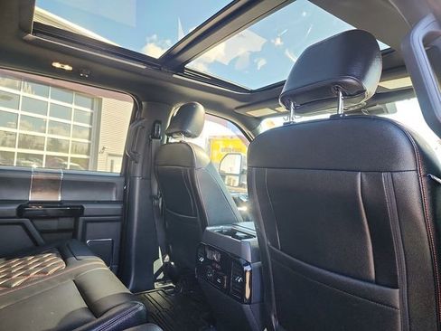 Used 2022 Ford F250 Lariat w/ Lariat Ultimate Package AWD/4WD image 28