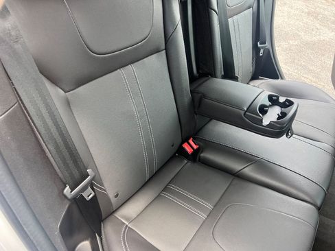 Used 2014 Ford Focus Titanium FWD image 35
