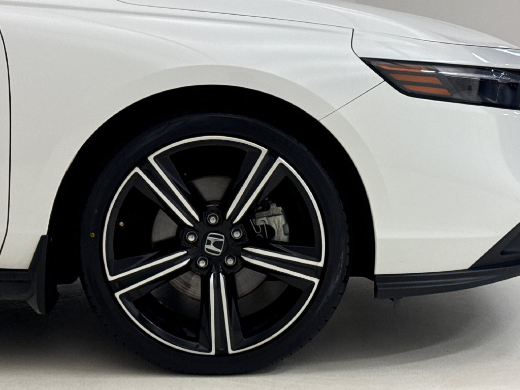Certified 2025 Honda Accord Sport image 6