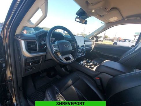 Used 2023 Ford Expedition XLT image 10