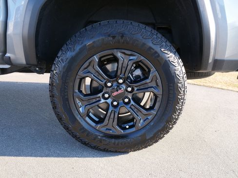 Certified 2025 GMC Canyon Elevation w/ Convenience Package image 13