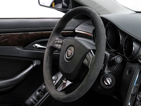 Used 2011 Cadillac CTS V image 17