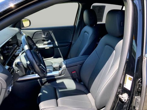 Certified 2023 Mercedes-Benz GLA 250 4MATIC image 9