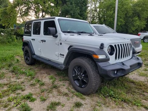 Used 2020 Jeep Wrangler Unlimited Sport AWD/4WD image 2