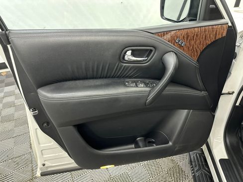Used 2019 Nissan Armada SL w/ Premium Package AWD/4WD image 11