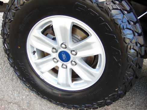 Used 2018 Ford F150 XL w/ Equipment Group 101A Mid AWD/4WD image 38