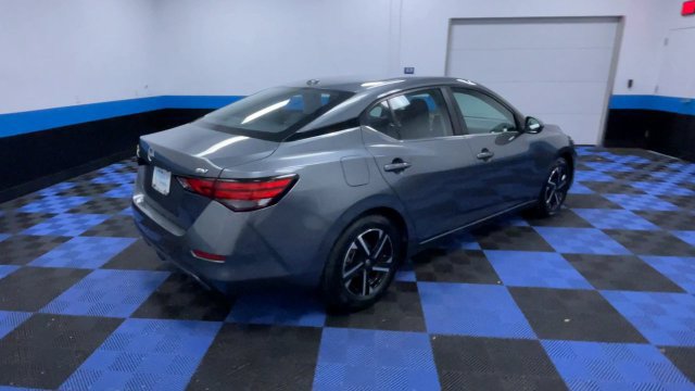 Used 2024 Nissan Sentra SV FWD image 8