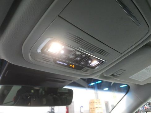 Certified 2024 Lincoln Nautilus Premier w/ Equipment Group 102A image 38