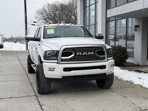 Used 2018 RAM 2500 Limited image 19