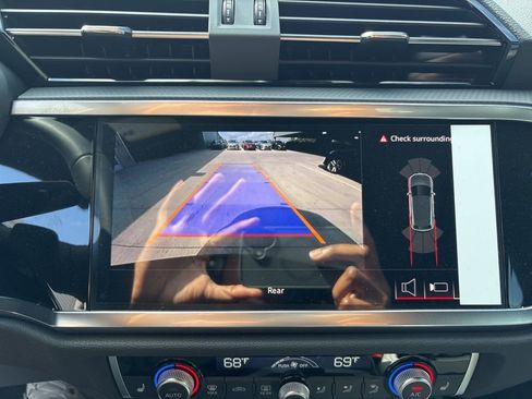 New 2025 Audi Q3 2.0T Premium image 24