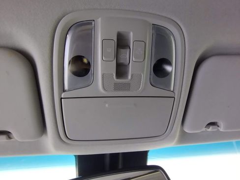 Used 2022 Kia Niro EX Premium image 33