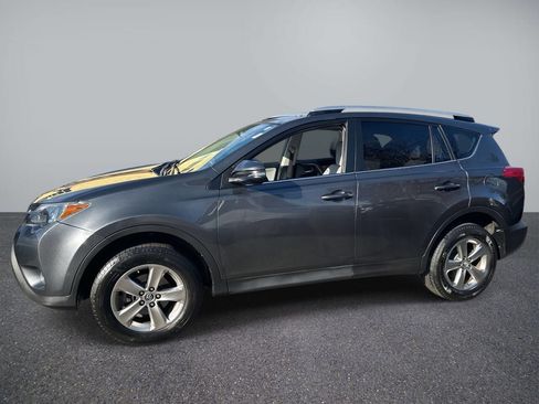 Used 2015 Toyota RAV4 XLE image 2