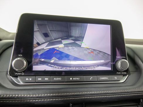 Used 2022 Nissan Rogue SV image 22