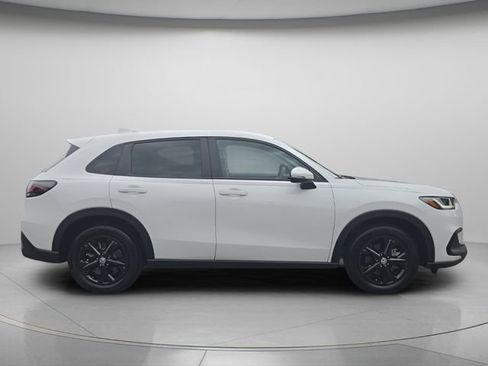 Used 2026 Honda HR-V LX image 9