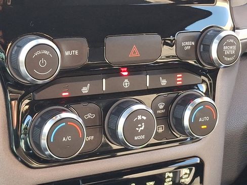 Certified 2022 RAM 1500 Big Horn image 15